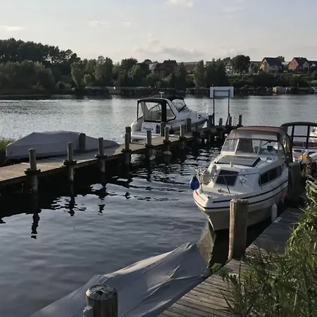 Ferienwohnungen, *